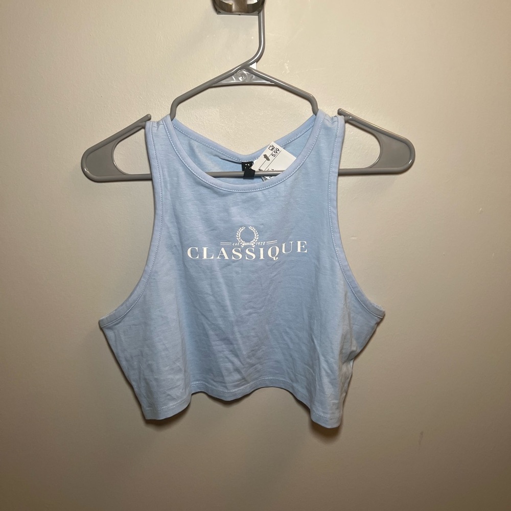 Light blue cropped tank size L